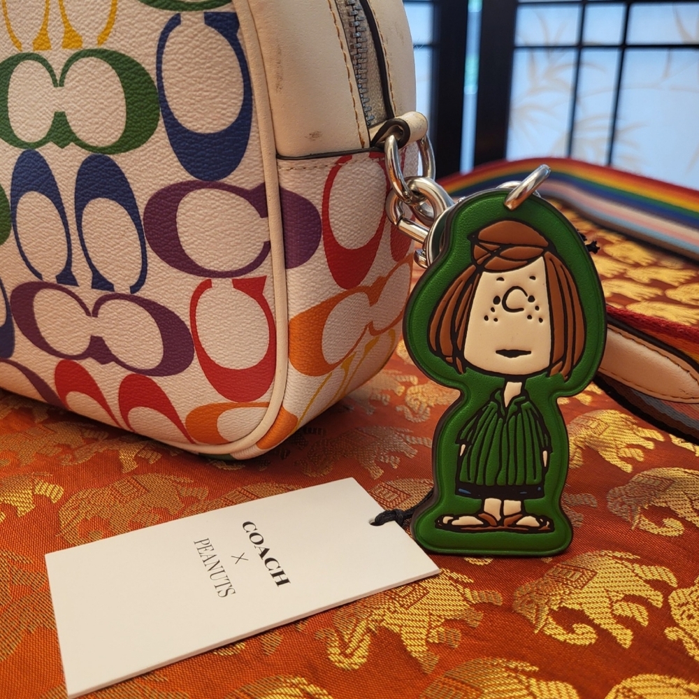 Coach Peanuts (SNOOPY) Classic Peppermint Patty Keychain / Bag Charm - Picture 4 of 7